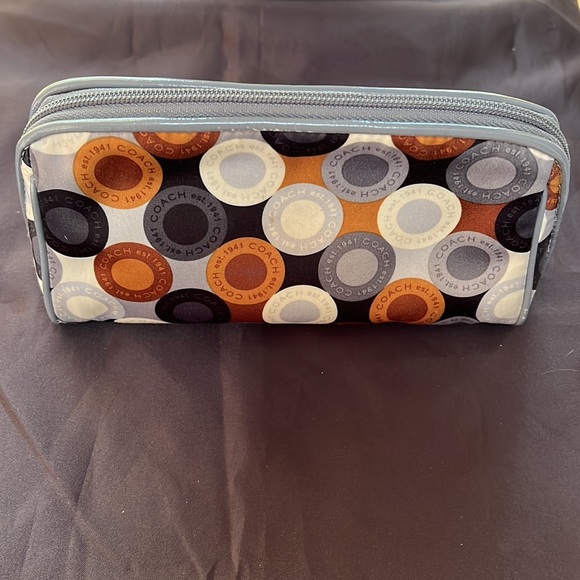 Coach cosmetic bag - Picture 10 of 12